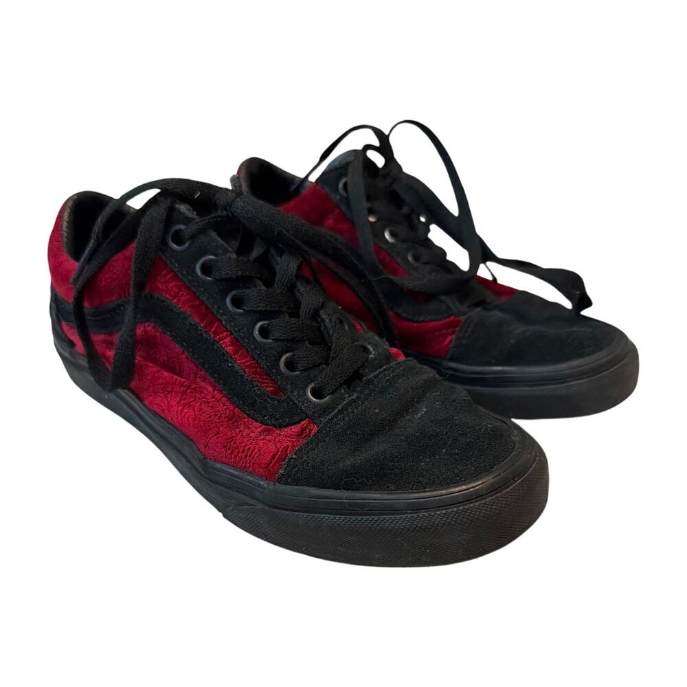 Vans Women's Old Skool Velvet Low Top Sneaker in Awesome Parisian Night Cerise